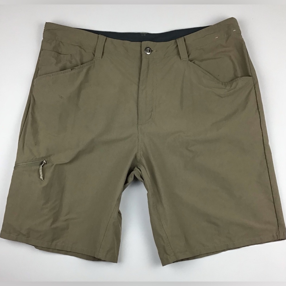 Patagonia quandary shorts men’s 38 beige
